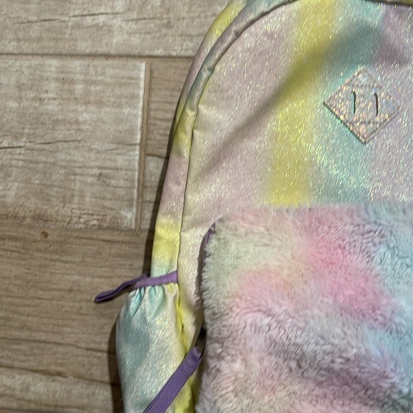 Rainbow Backpack - Picture 4 of 5